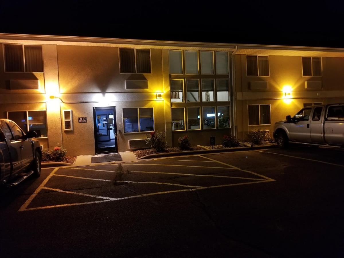 Dell Rapids Bilmar Inn & Suites المظهر الخارجي الصورة