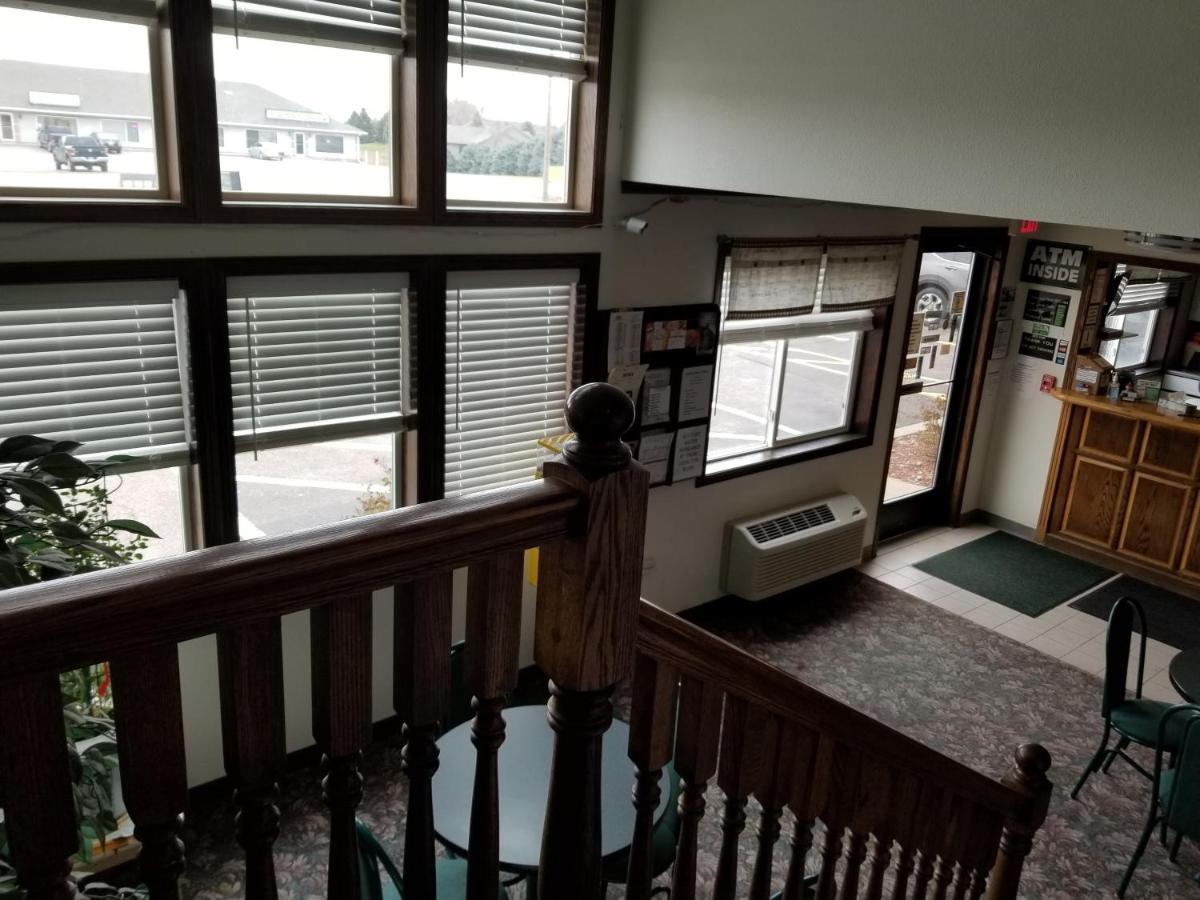 Dell Rapids Bilmar Inn & Suites المظهر الخارجي الصورة