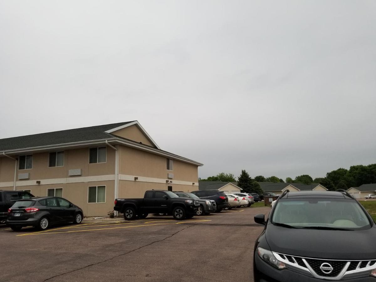 Dell Rapids Bilmar Inn & Suites المظهر الخارجي الصورة